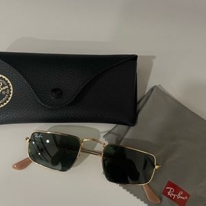 New ray ban woman’s sunglasses